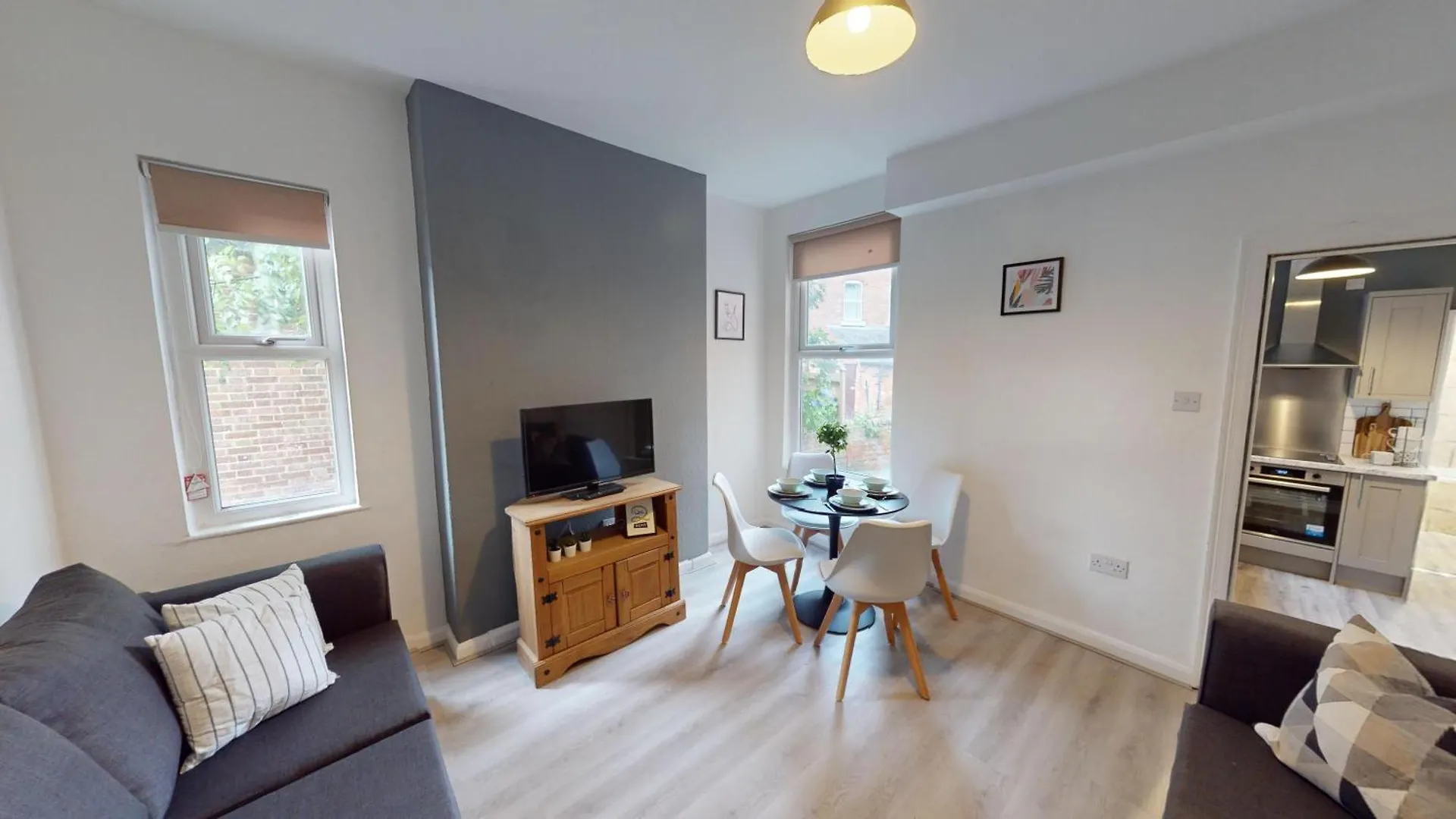 Stunning 6-Bedroom House In Beeston Awaits Your Stay! Nottingham 0*,
